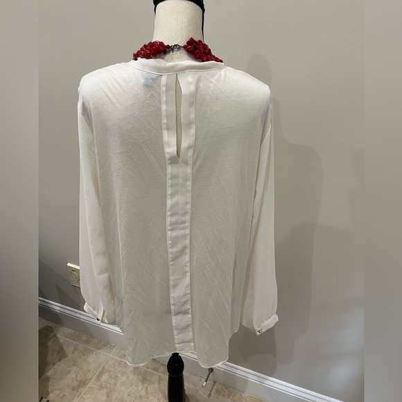 Ann Taylor Cream Blouse-Size XL - Picture 6 of 12